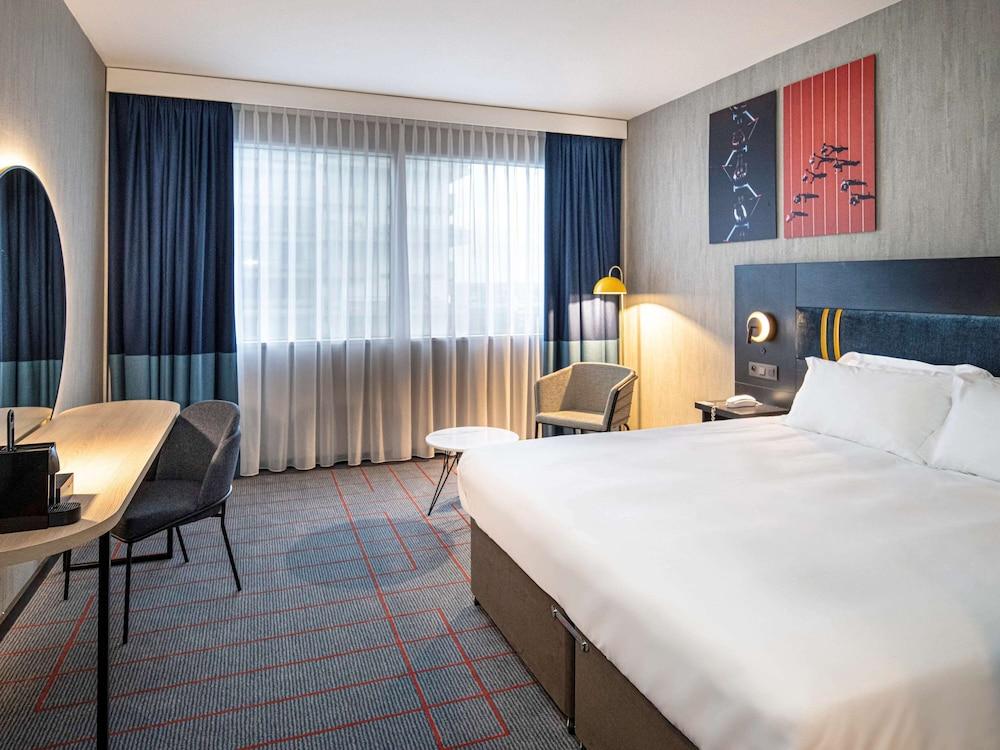 Mercure South 4*