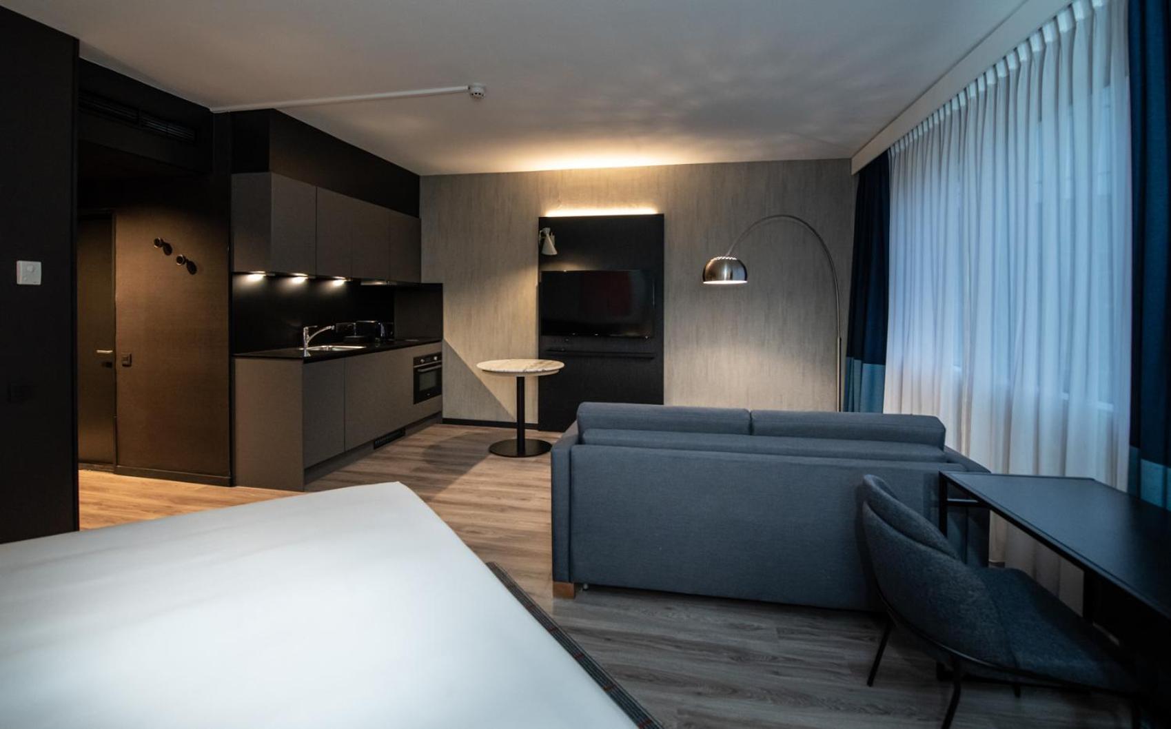 Mercure South 4*